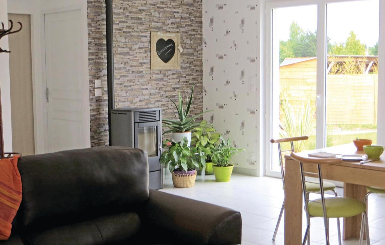 Lovely Home In Brain-Sur-Alonnes Екстериор снимка